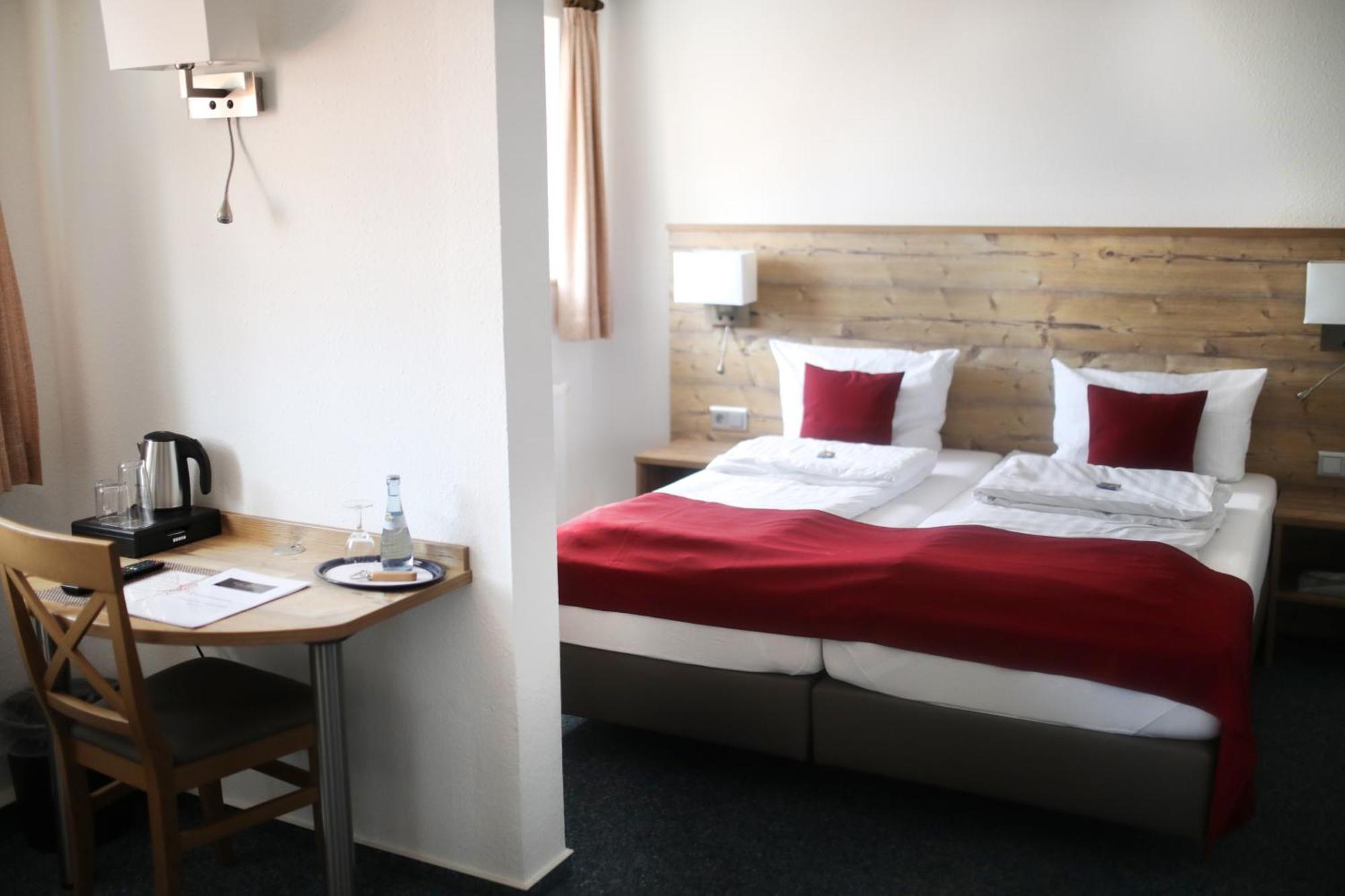 Gasthaus Hotel Zum Kreuz Stetten am Kalten Markt Eksteriør bilde